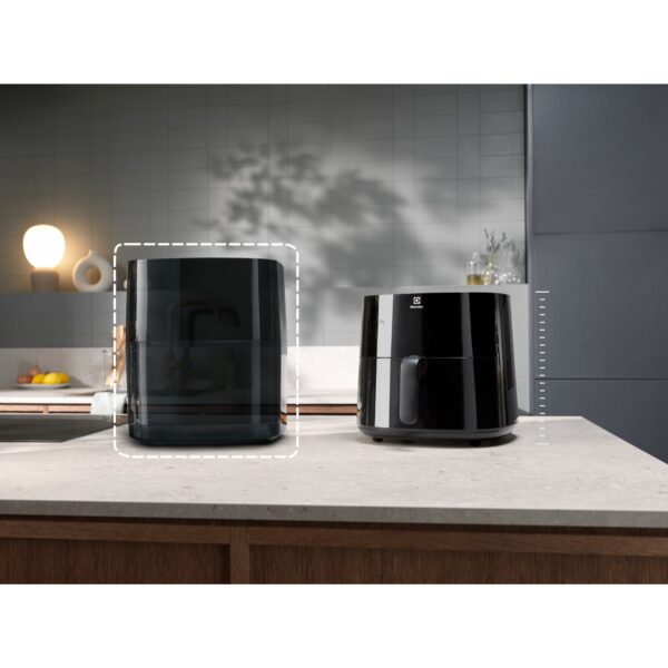 600 Series Air Fryer, EAF3B, Electrolux - Image 3