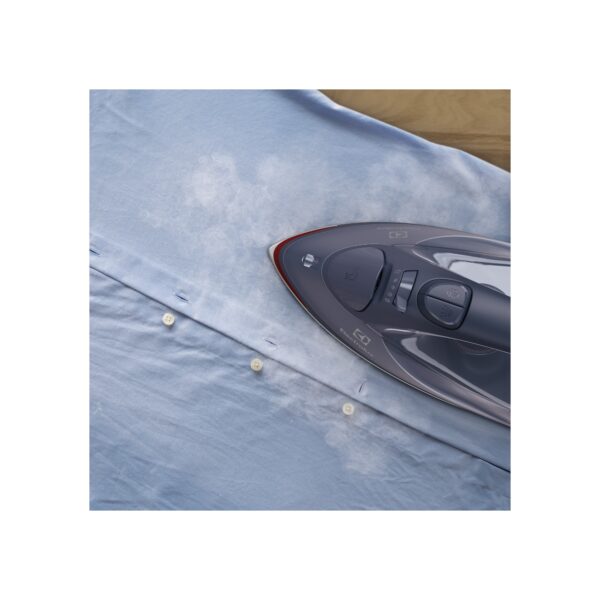 REFINE 600 Steam Iron E6SI1-4MN, Electrolux - Image 3