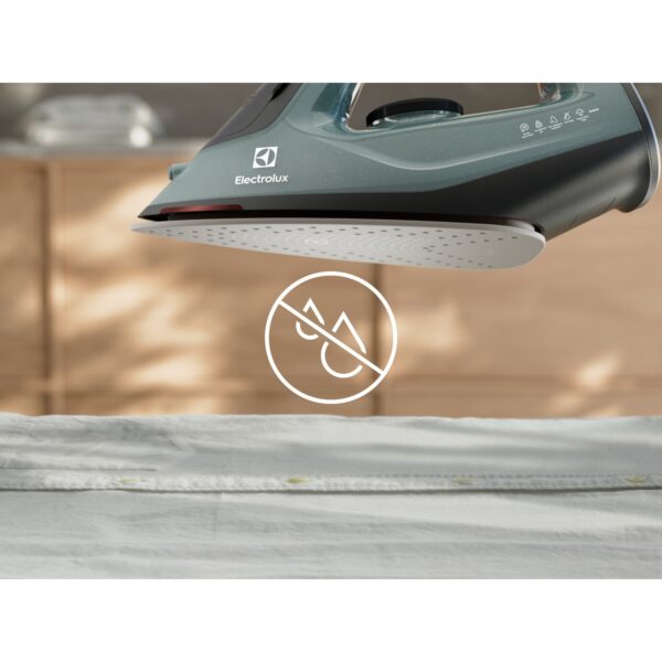 Care 500 Steam Iron E5SI2-4CB, Electrolux - Image 7